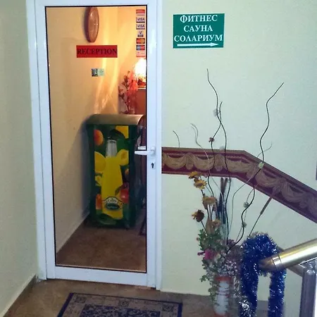 Хотел триумф