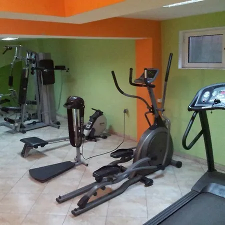 Хотел триумф