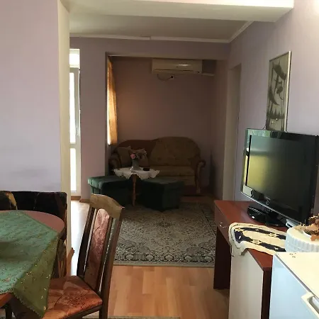 Хотел триумф *