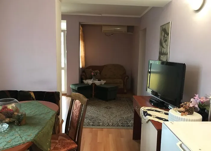 Хотел триумф *